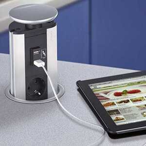 Uittrekbaar stopcontact Evoline Power Port met USB lader