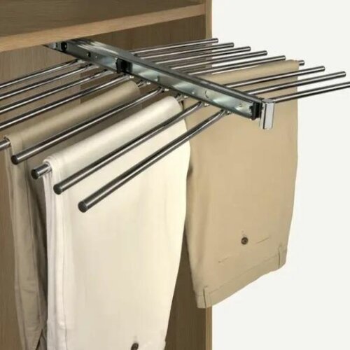 Uittrekbare broekhouder Loija Milano voor 14 broeken