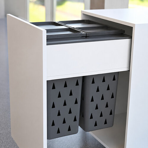 Inbouw wasmand met Blum Legrabox ladeframe, Zijdewit, inhoud 84 liter, geschikt voor kastbreedte 600 mm